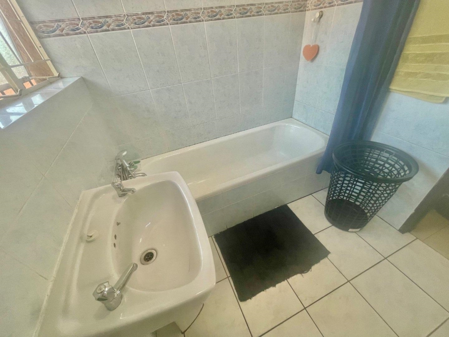 3 Bedroom Property for Sale in Esther Park Gauteng