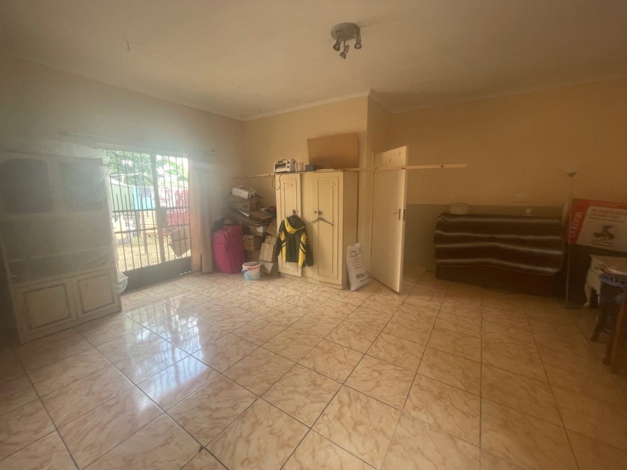 3 Bedroom Property for Sale in Esther Park Gauteng