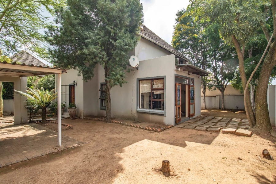 3 Bedroom Property for Sale in Radiokop Gauteng