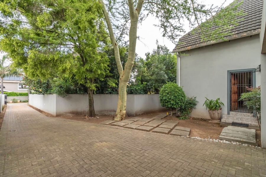 3 Bedroom Property for Sale in Radiokop Gauteng