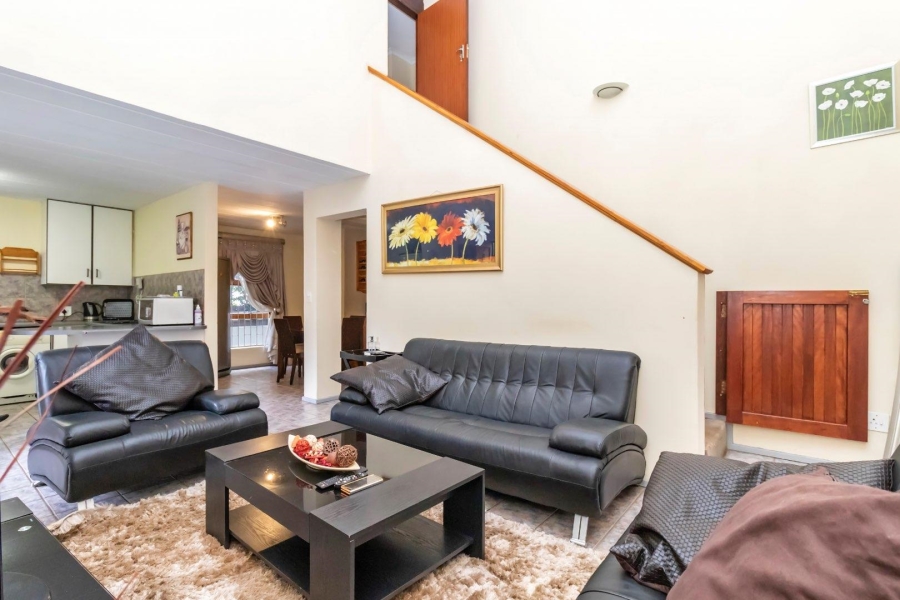 3 Bedroom Property for Sale in Radiokop Gauteng