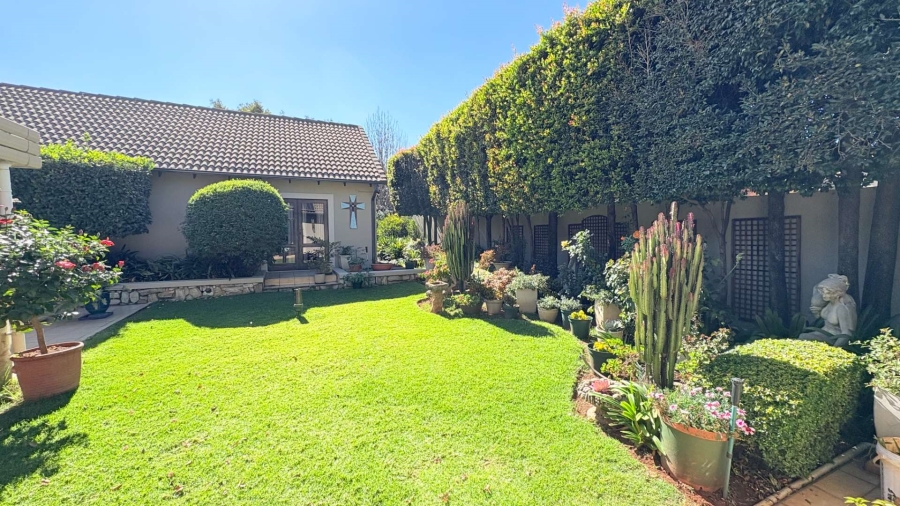 4 Bedroom Property for Sale in Midfield Estate Gauteng