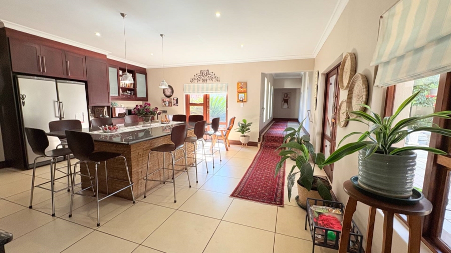 4 Bedroom Property for Sale in Midfield Estate Gauteng