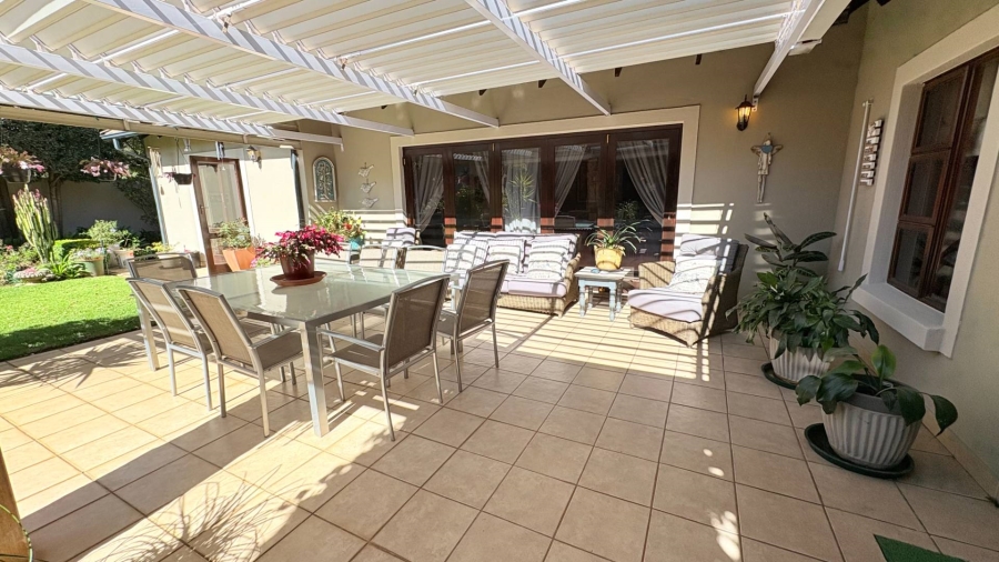 4 Bedroom Property for Sale in Midfield Estate Gauteng