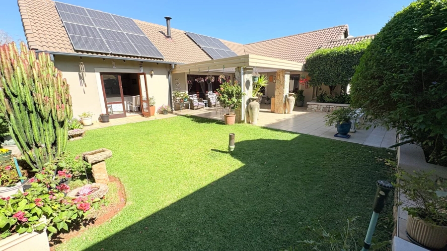 4 Bedroom Property for Sale in Midfield Estate Gauteng