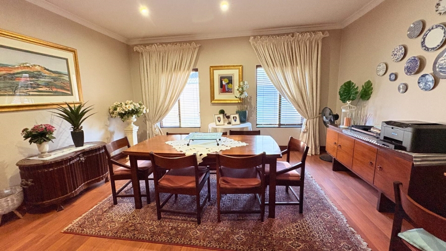 4 Bedroom Property for Sale in Midfield Estate Gauteng