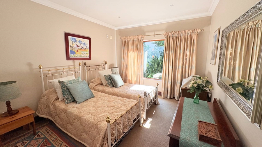 4 Bedroom Property for Sale in Midfield Estate Gauteng