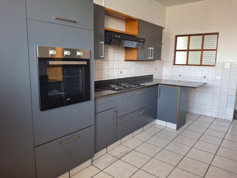 To Let 3 Bedroom Property for Rent in Illovo Gauteng