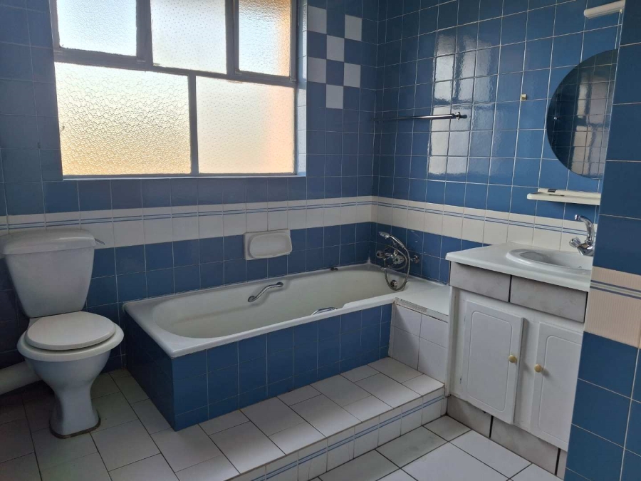 To Let 3 Bedroom Property for Rent in Illovo Gauteng