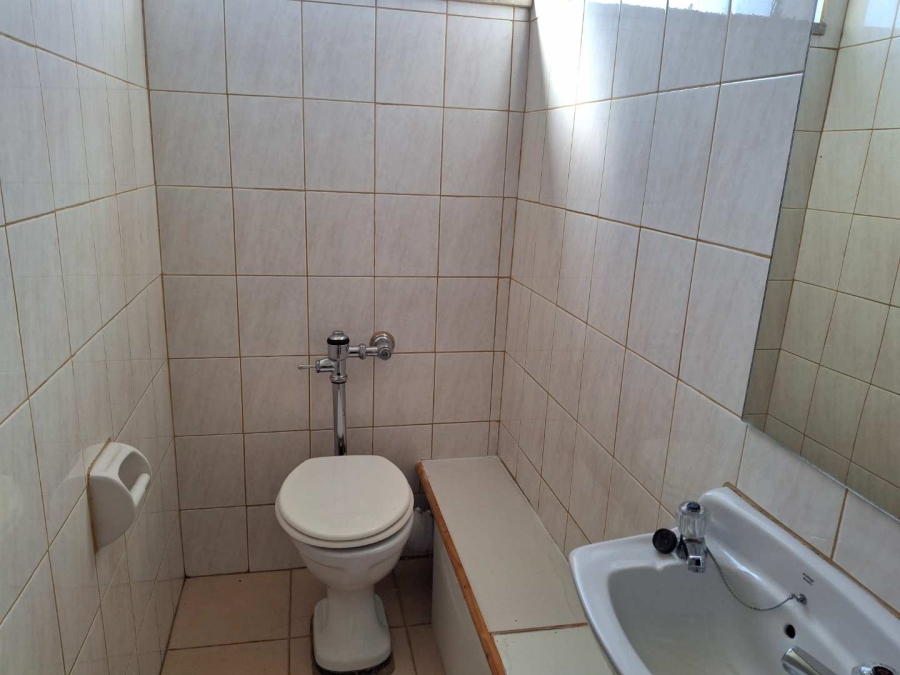 To Let 3 Bedroom Property for Rent in Illovo Gauteng