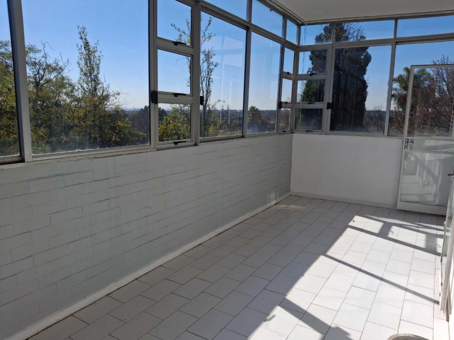 To Let 3 Bedroom Property for Rent in Illovo Gauteng