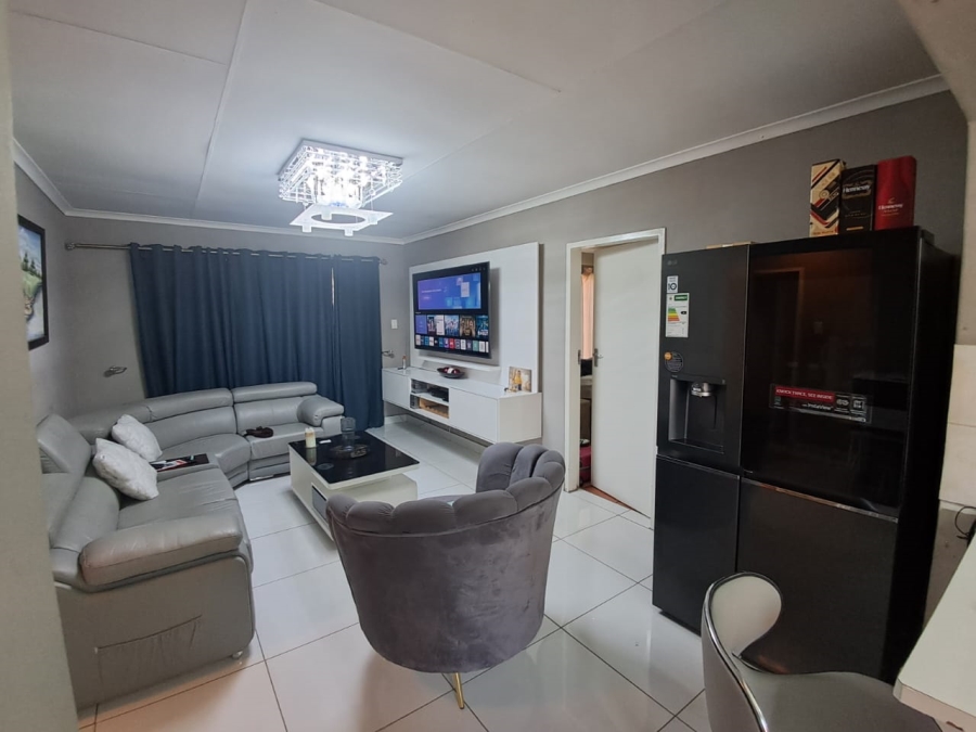 3 Bedroom Property for Sale in Noordwyk Gauteng