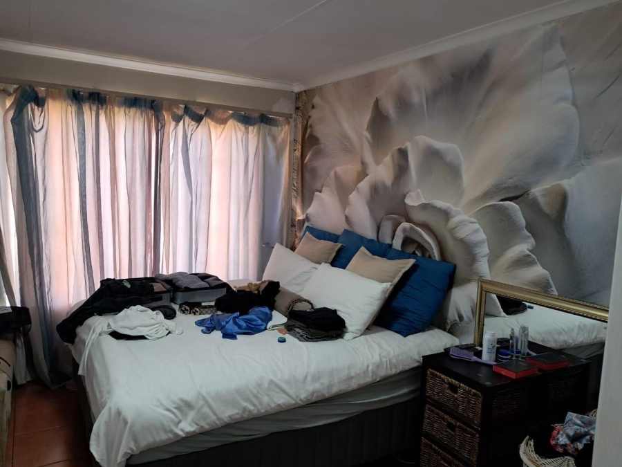 3 Bedroom Property for Sale in Noordwyk Gauteng