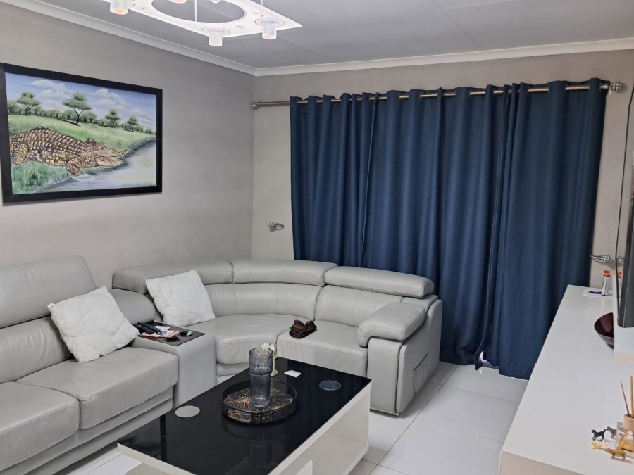 3 Bedroom Property for Sale in Noordwyk Gauteng