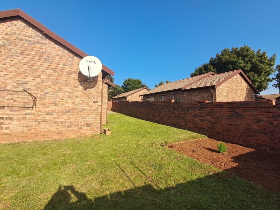 3 Bedroom Property for Sale in Noordwyk Gauteng