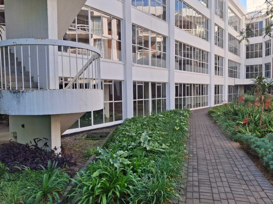 To Let 2 Bedroom Property for Rent in Illovo Gauteng