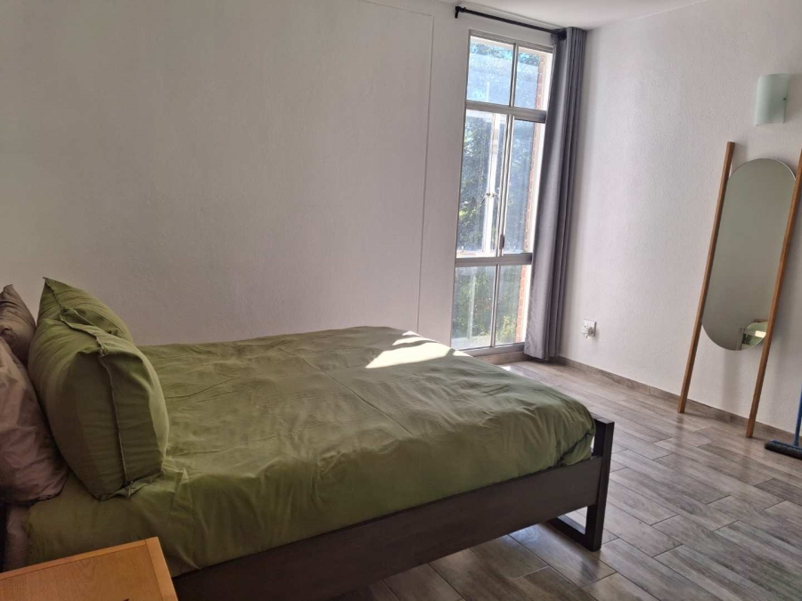 To Let 2 Bedroom Property for Rent in Illovo Gauteng