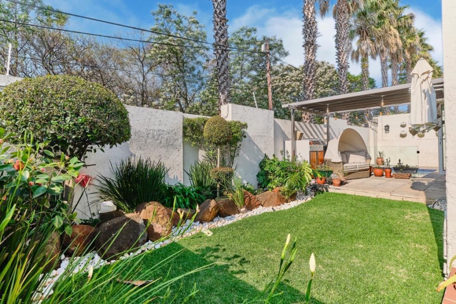 2 Bedroom Property for Sale in Morningside Gauteng