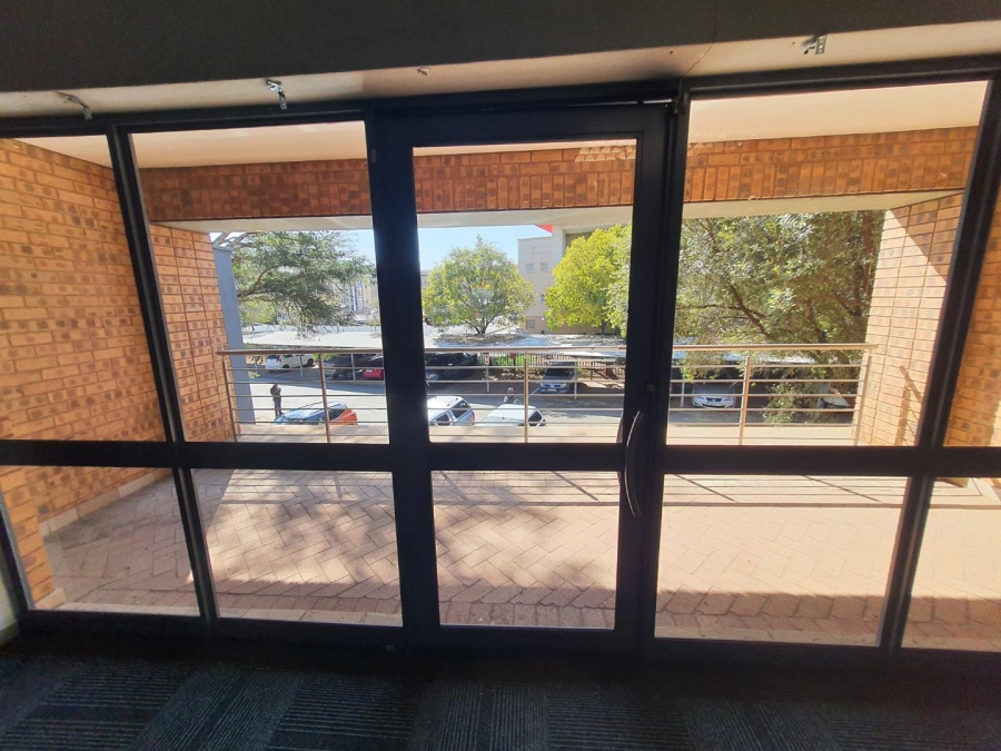 To Let commercial Property for Rent in Die Hoewes Gauteng