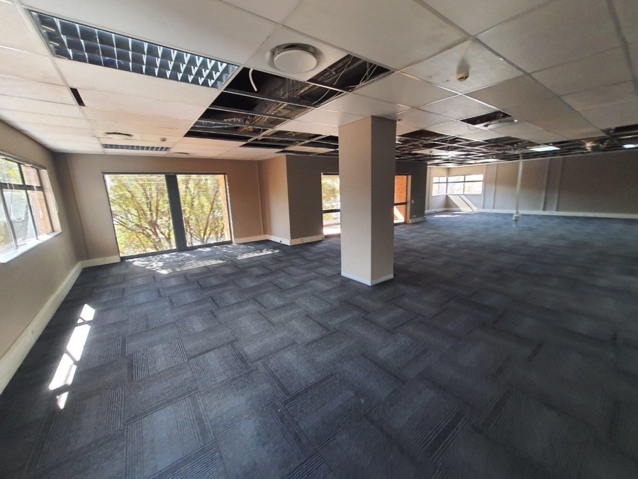 To Let commercial Property for Rent in Die Hoewes Gauteng