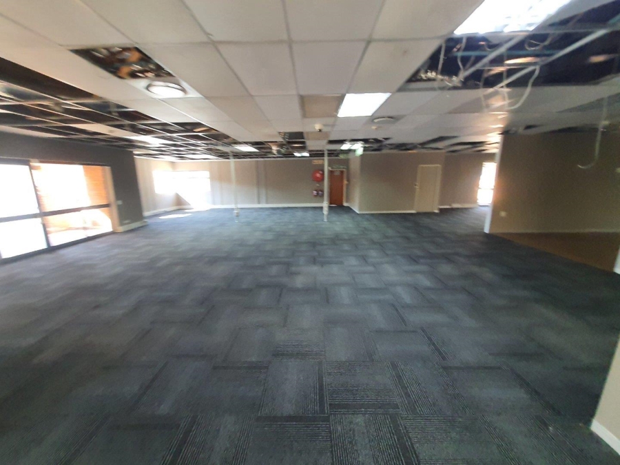To Let commercial Property for Rent in Die Hoewes Gauteng