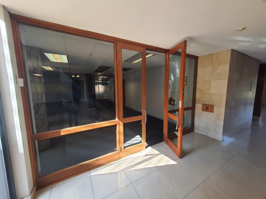 Commercial Property for Sale in Die Hoewes Gauteng