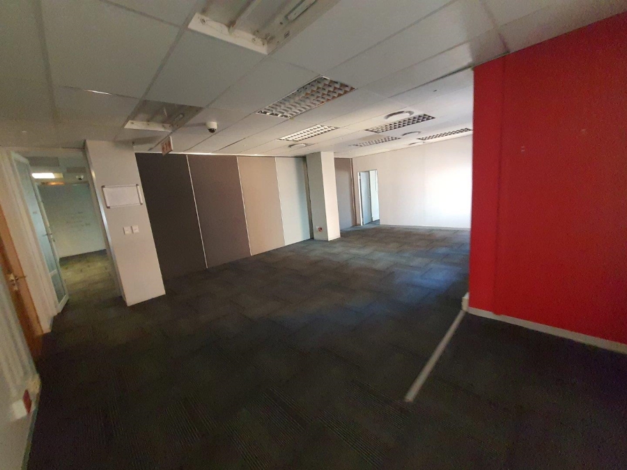 Commercial Property for Sale in Die Hoewes Gauteng
