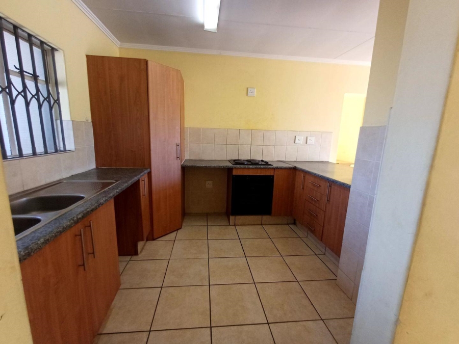 To Let 2 Bedroom Property for Rent in Bloubosrand Gauteng