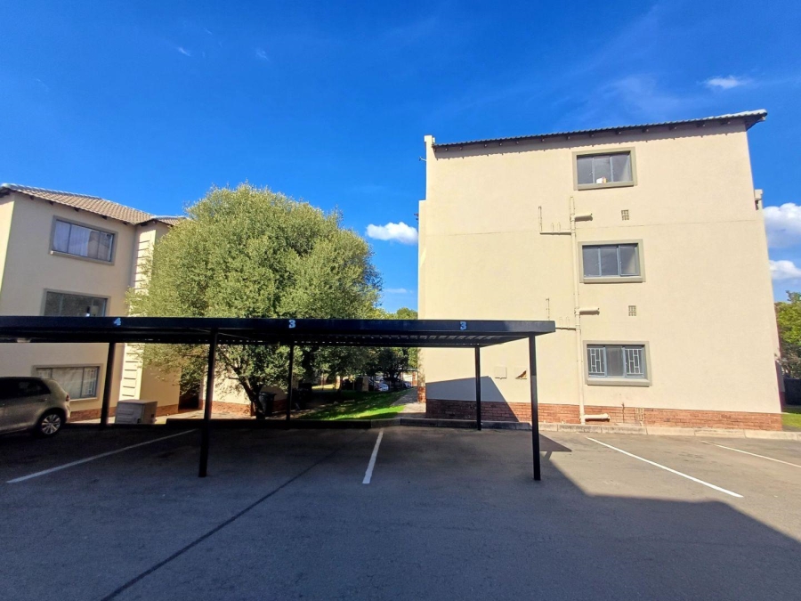 To Let 2 Bedroom Property for Rent in Bloubosrand Gauteng