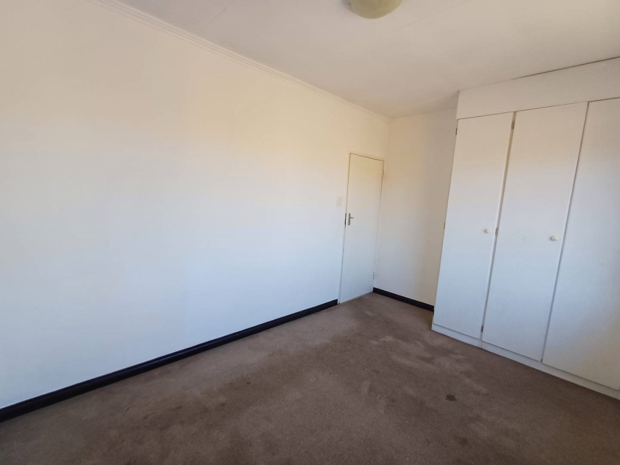 To Let 2 Bedroom Property for Rent in Bloubosrand Gauteng