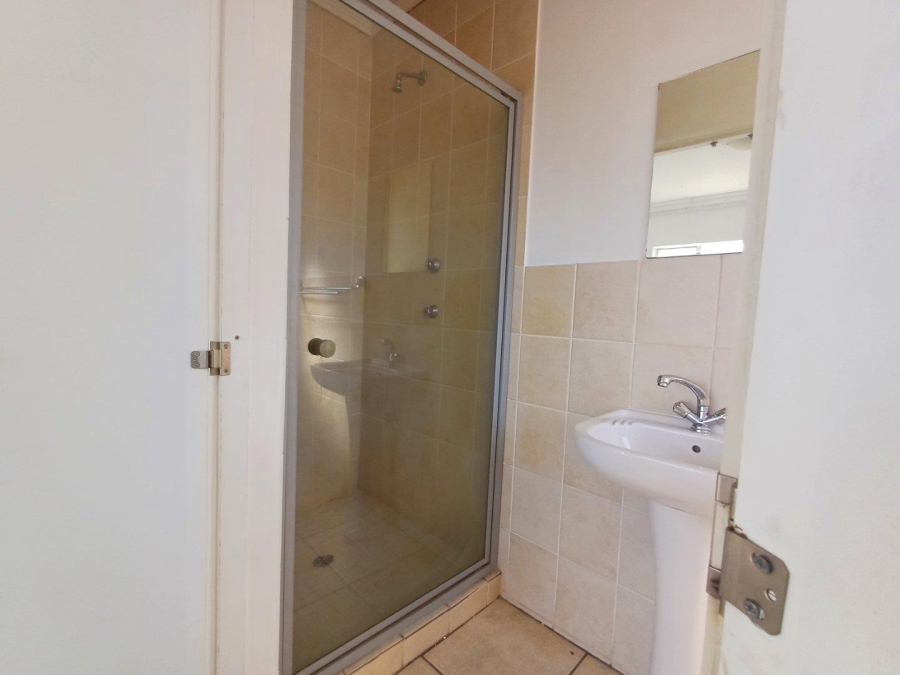 To Let 2 Bedroom Property for Rent in Bloubosrand Gauteng