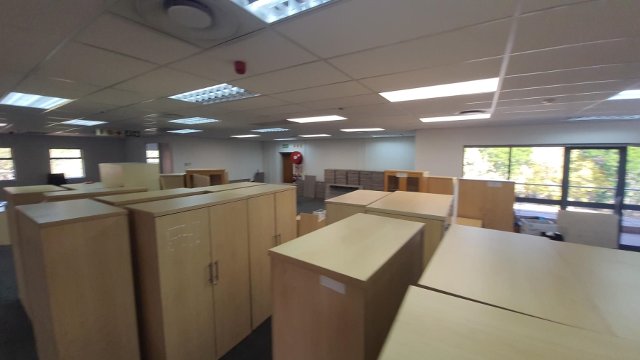 To Let commercial Property for Rent in Die Hoewes Gauteng