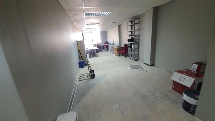 To Let commercial Property for Rent in Die Hoewes Gauteng