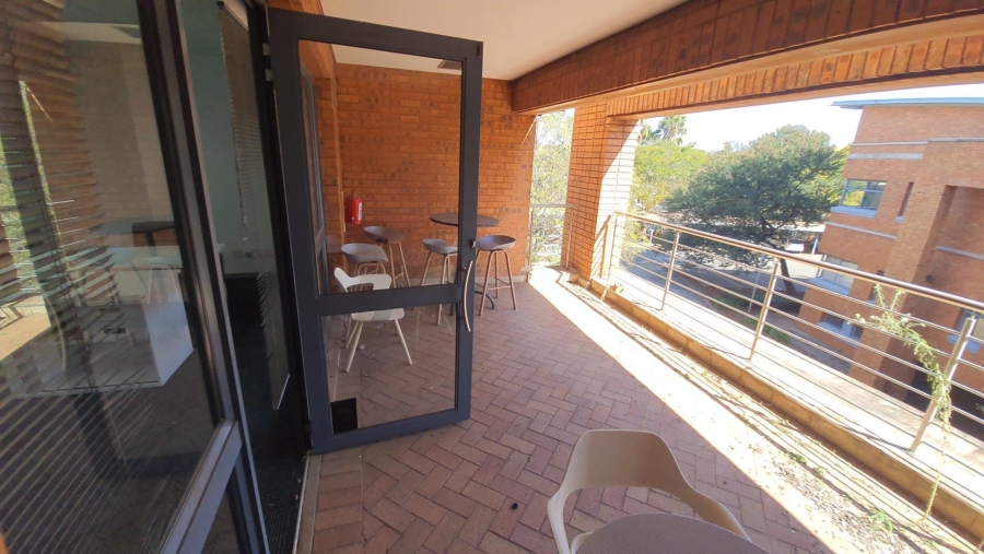 Commercial Property for Sale in Die Hoewes Gauteng