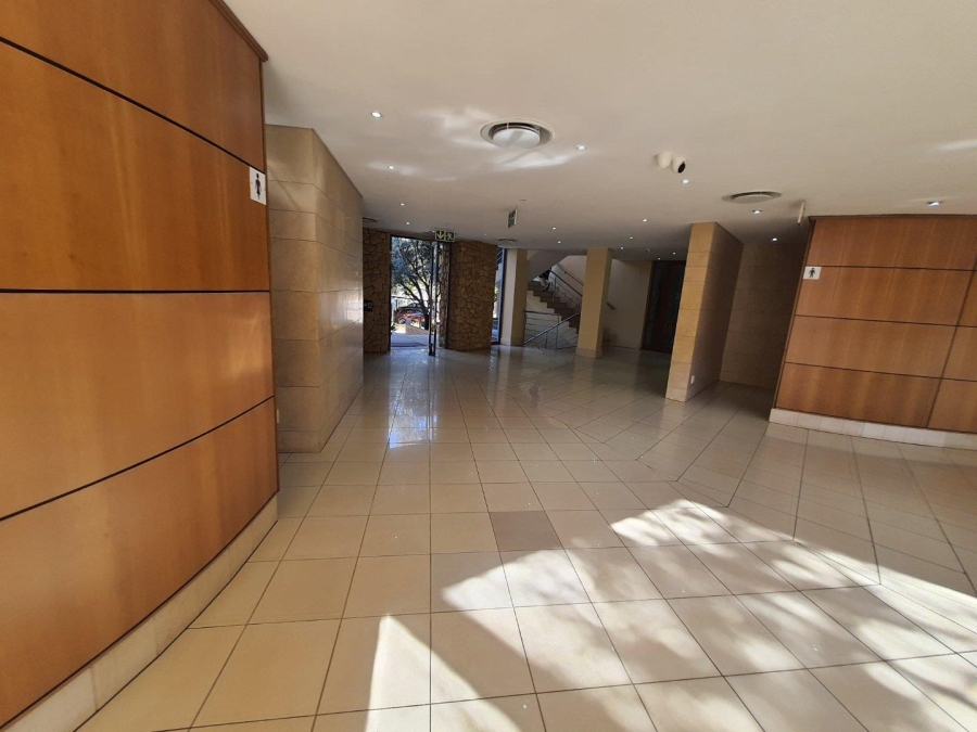 To Let commercial Property for Rent in Die Hoewes Gauteng