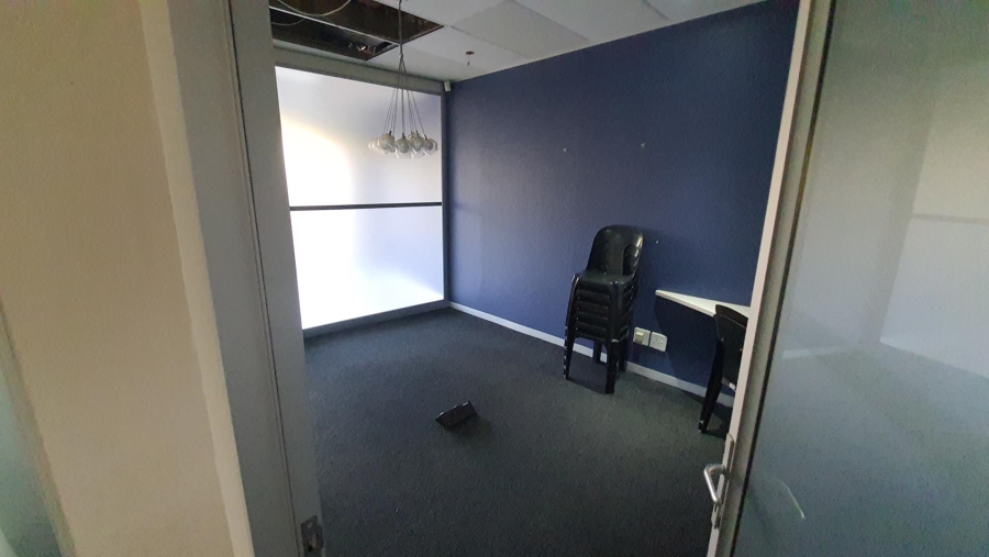 To Let commercial Property for Rent in Die Hoewes Gauteng