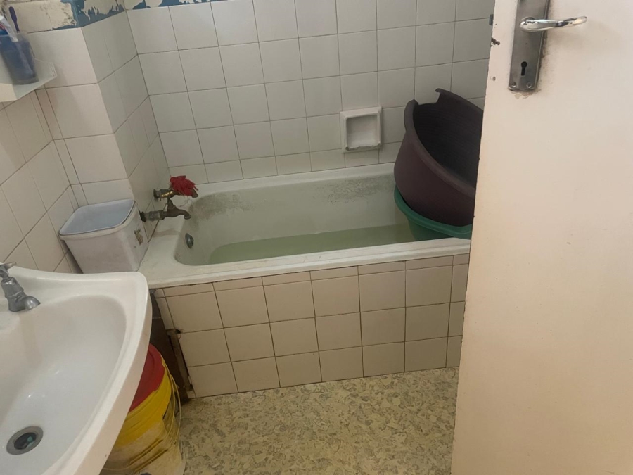 2 Bedroom Property for Sale in Berea Gauteng