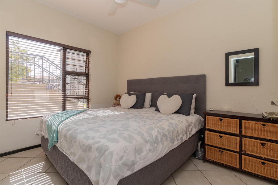 2 Bedroom Property for Sale in Goedeburg Gauteng
