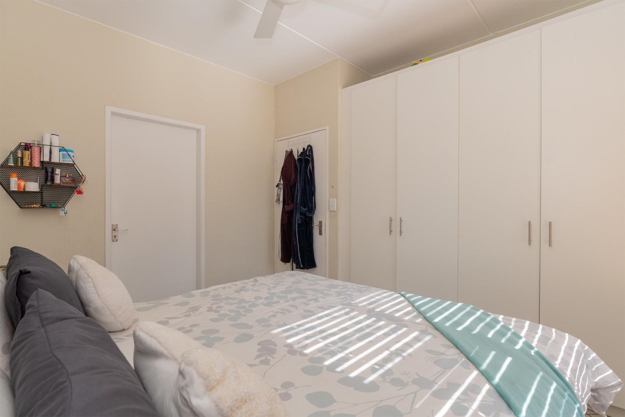 2 Bedroom Property for Sale in Goedeburg Gauteng