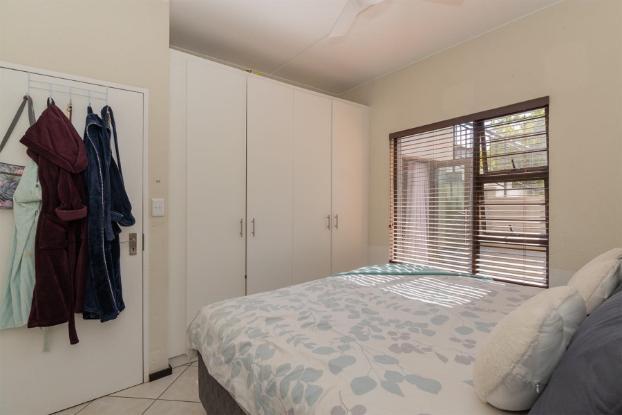 2 Bedroom Property for Sale in Goedeburg Gauteng
