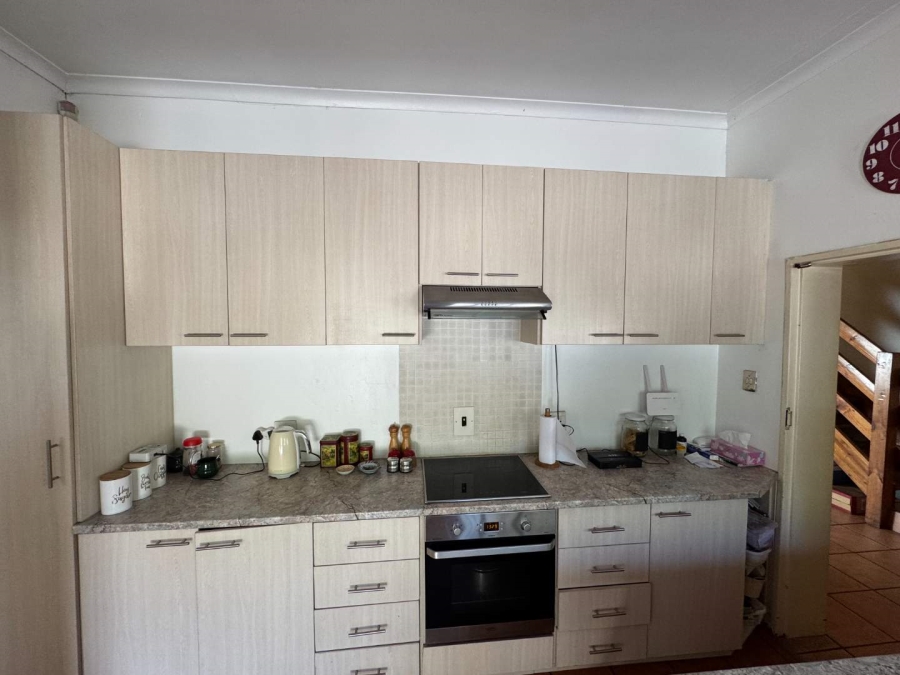 4 Bedroom Property for Sale in Brackendowns Gauteng