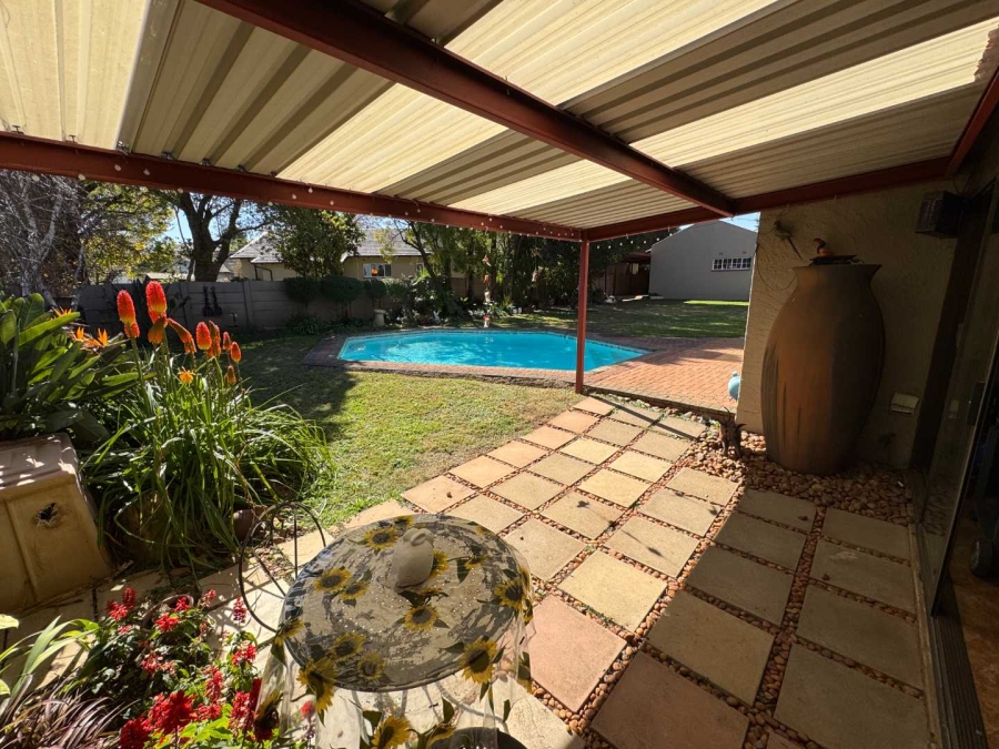4 Bedroom Property for Sale in Brackendowns Gauteng