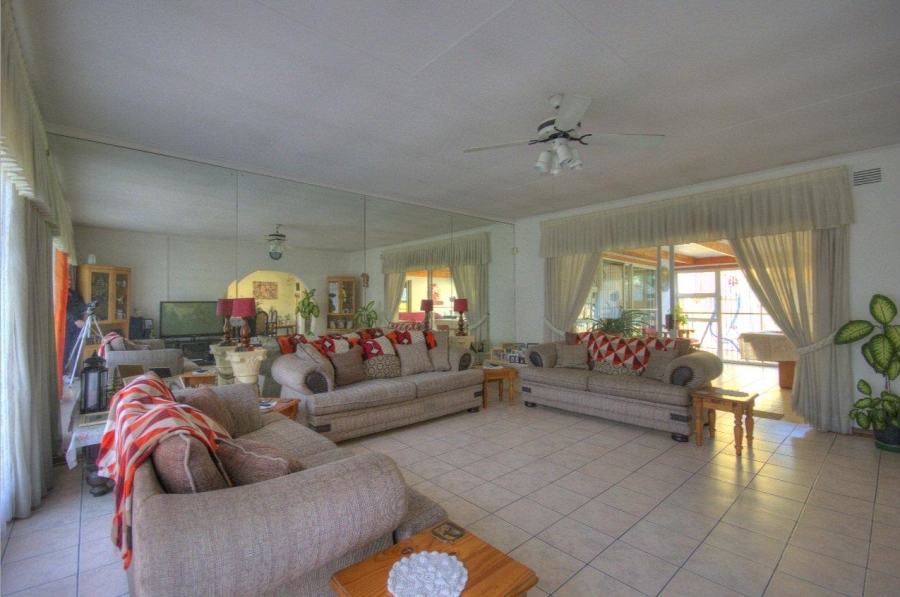 5 Bedroom Property for Sale in Brackenhurst Gauteng