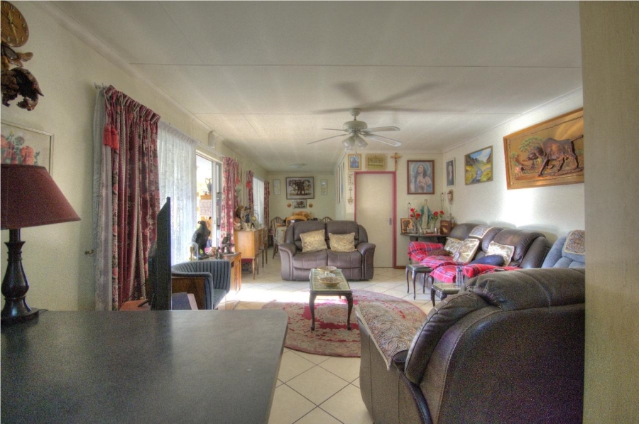5 Bedroom Property for Sale in Brackenhurst Gauteng