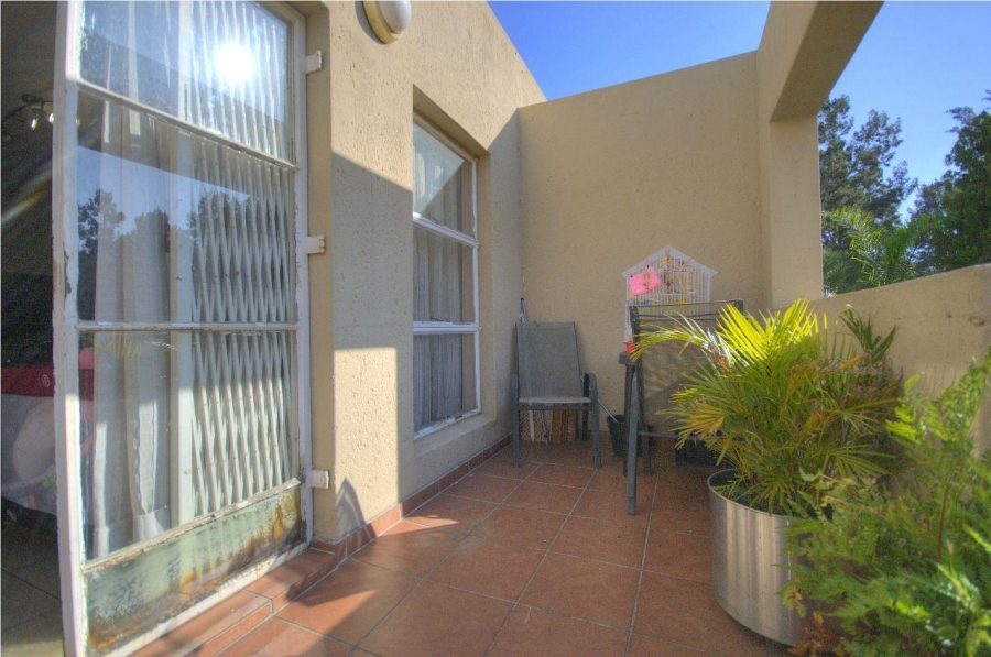 2 Bedroom Property for Sale in Brackendowns Gauteng