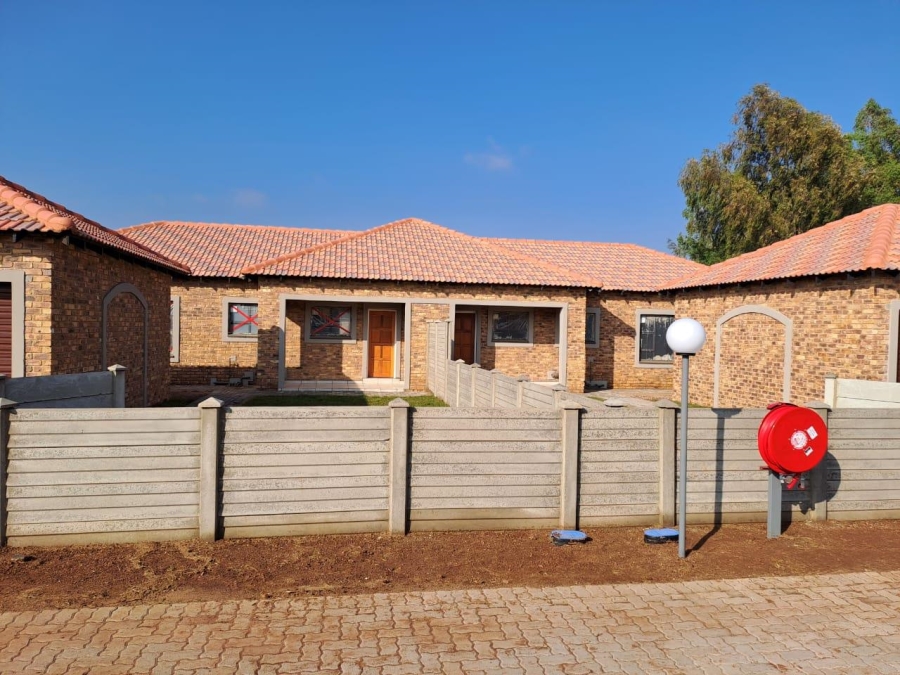 To Let 3 Bedroom Property for Rent in Riversdale Gauteng