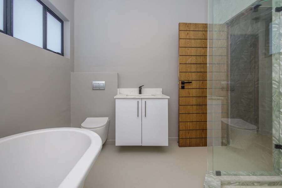 To Let 3 Bedroom Property for Rent in Morningside Manor Gauteng