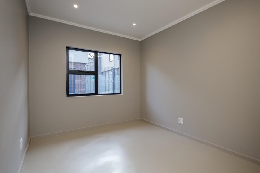 To Let 3 Bedroom Property for Rent in Morningside Manor Gauteng