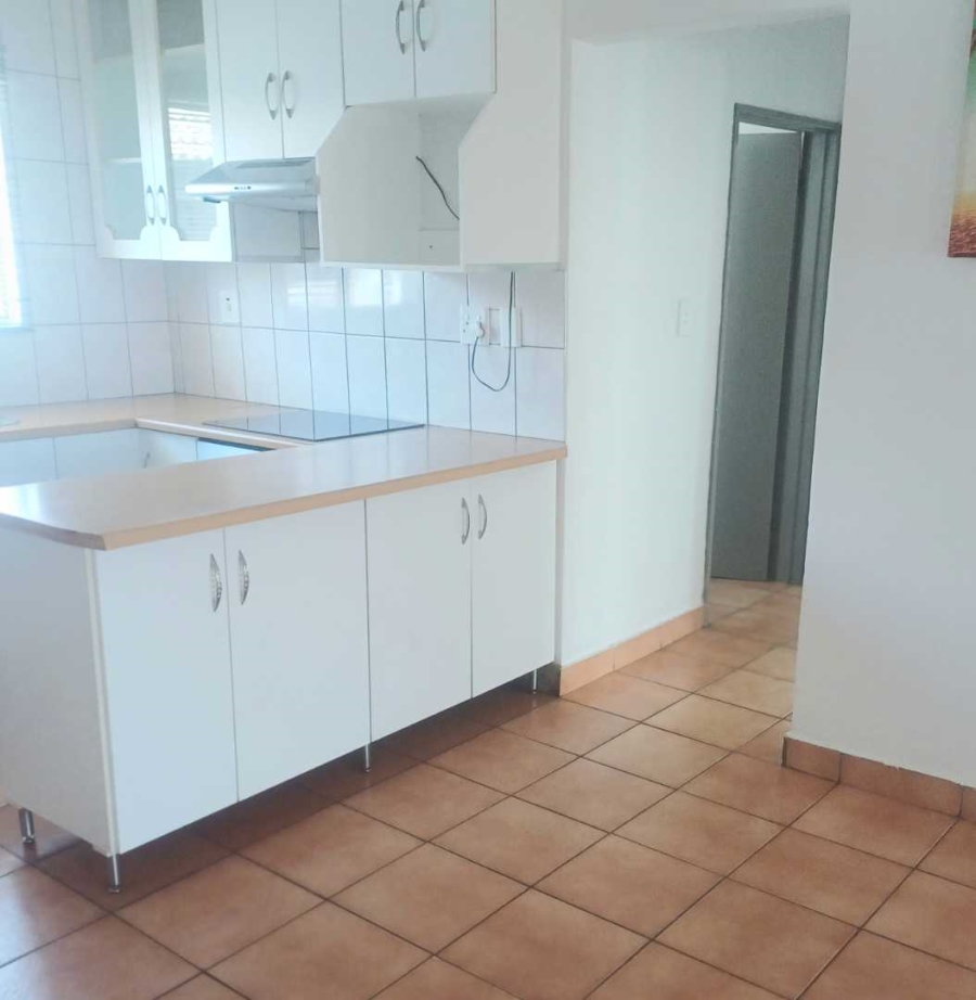 2 Bedroom Property for Sale in Crystal Park Gauteng