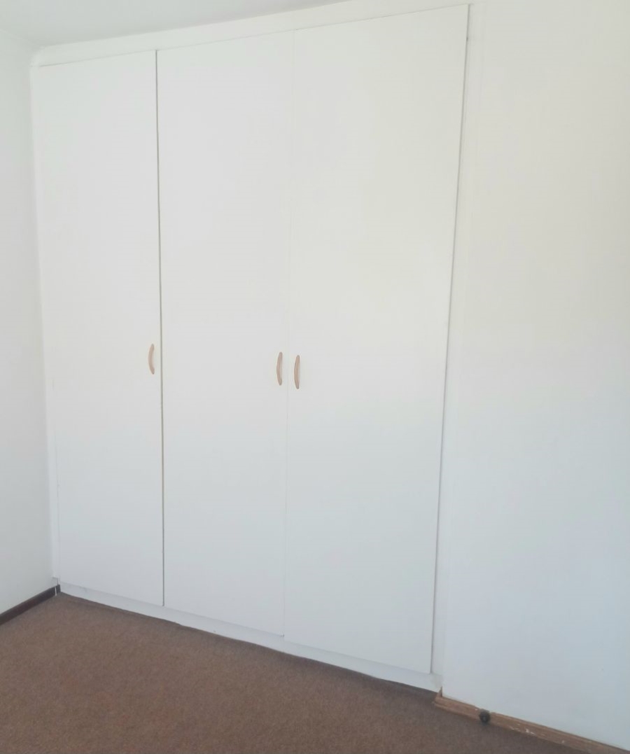 2 Bedroom Property for Sale in Crystal Park Gauteng